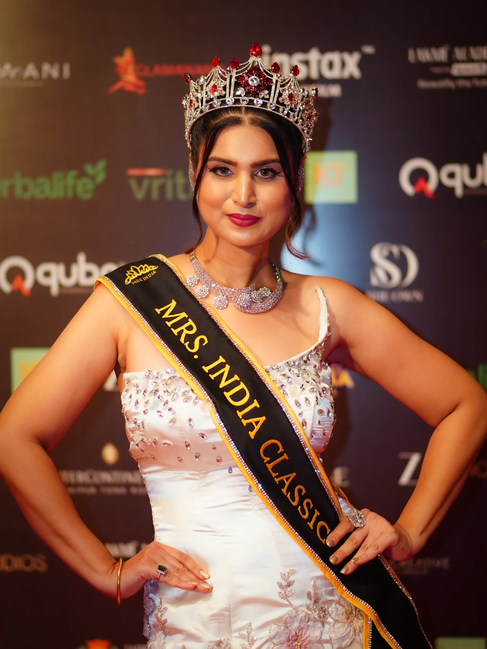 Neha Kamsheti, Mrs. India Classic 2026, wearing her crown